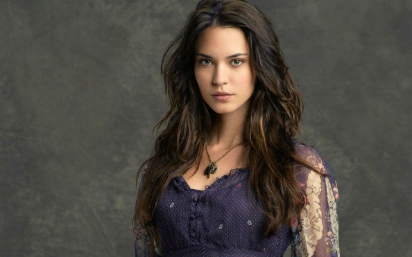 Odette Annable