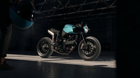 Ducati 916