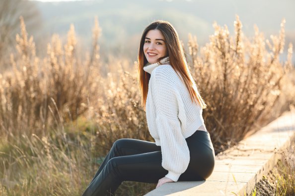 Girl Smiling Looking At Viewer 4k