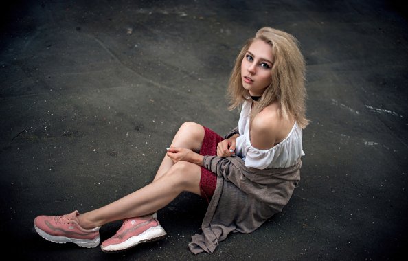 Girl Sitting Red Skirt Fluffy Hair 5k