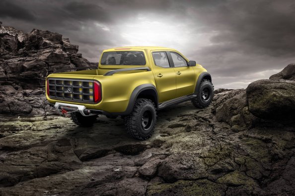 2017 Mercedes-Benz X Class Pickup 8k
