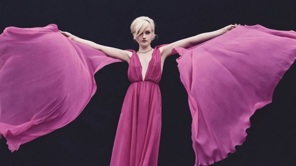 Julia Garner Harpers Bazaar Singapore 4k