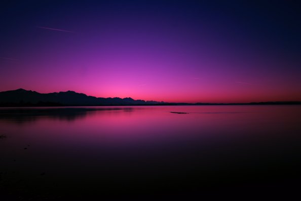 Calm Water Body Pink Evening 4k