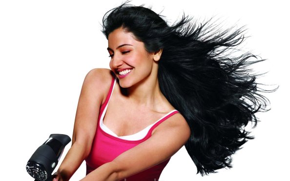 Anushka Sharma 16