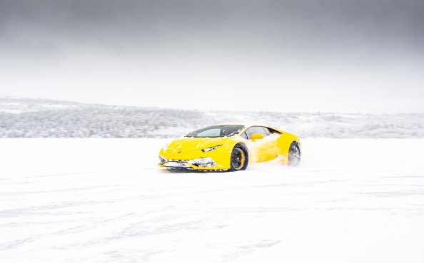 Yellow Lamborghini Aventador In Snow 5k