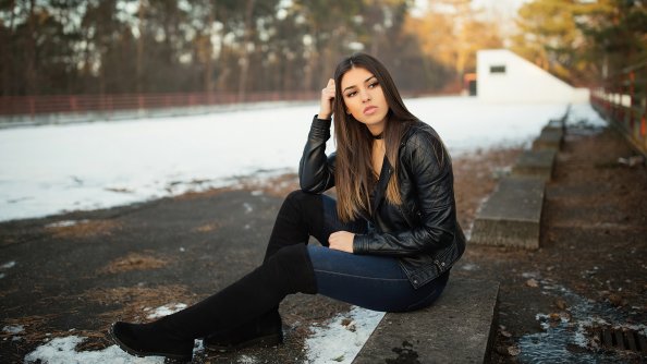 Brunette Leather Jacket 4k